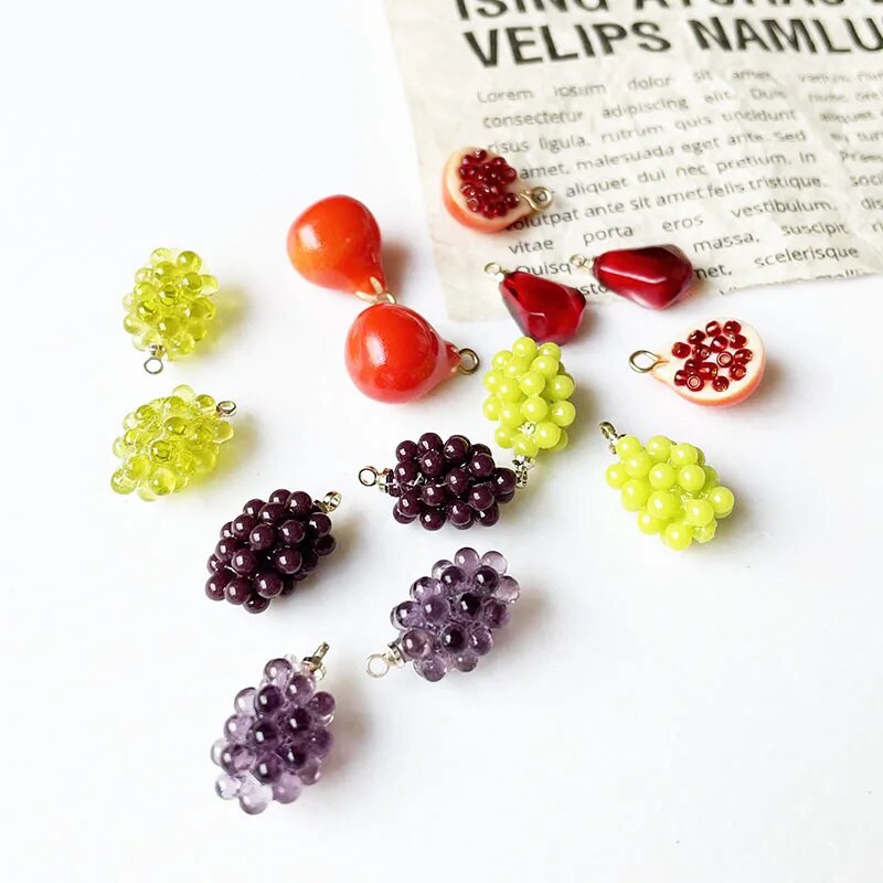 6pcs Grape Fruits Resin Food Charms Diy Findings Kawaii 3D Keychain Bracelet Earring Pendant Charms for Jewelry Making Suppplies