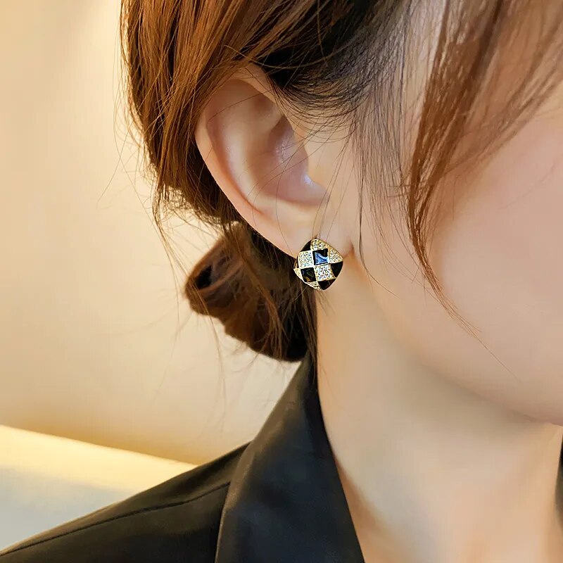 2023 New Design Sense Geometric Square Checkerboard Shape Earrings Korean Fashion Jewelry For Women's Party Delicate Accessories