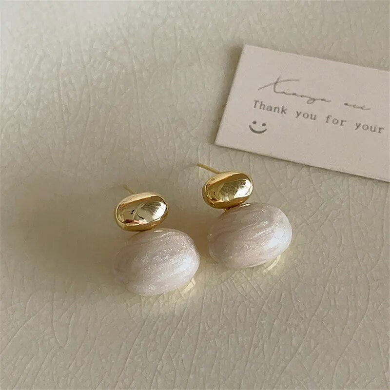 2023 New French Elegant Gold Color Bean Spliced Metal Drop Earrings for Korean Fashion Jewelry Party Women's Summer Accessories