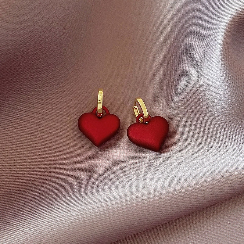 2022 New Premium Frosted Matte Red Heart Pendant Ear Button Korean Fashion Earrings For Woman Party Sweet Elegant Accessories