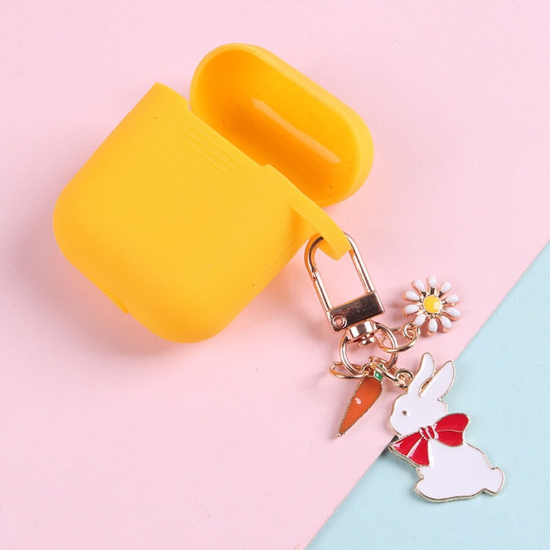 Lanyard Bow Tie Rabbit Keychain Newyear Gift Headset Pendant Strawberry Keyring Rabbit Metal Keychain Lovely Cute Car Bag Decor