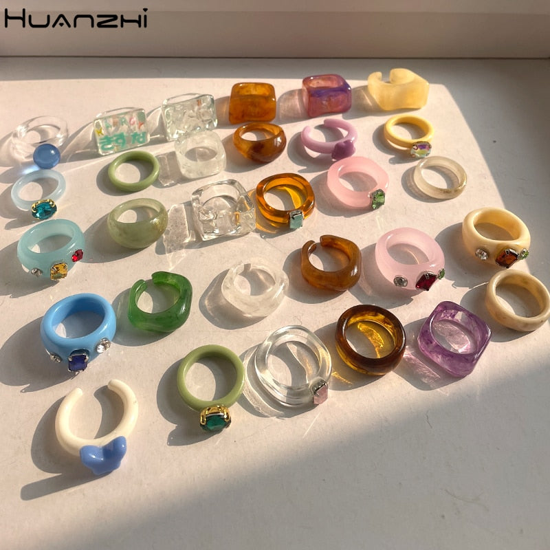HUANZHI 2021 New Transparent Resin Acrylic Rhinestone Colourful Geometric Square Round Rings Set for Women Jewelry Party Gifts