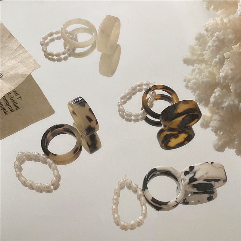 AOMU 3PCS/SET 2021 Korean Vintage Leopard Acetate Imitation Pearl Geometric Rings for Women Jewerly Ring Set