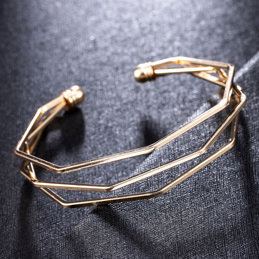 2022 NEW Gold Metal Alloy Arrow Link Chain Twist Bangle New Three Layer Romantic Open Cuff Bangles/Bracelet Set For Women